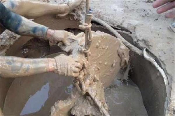 水鬼捞钻头为什么一定要捞上来