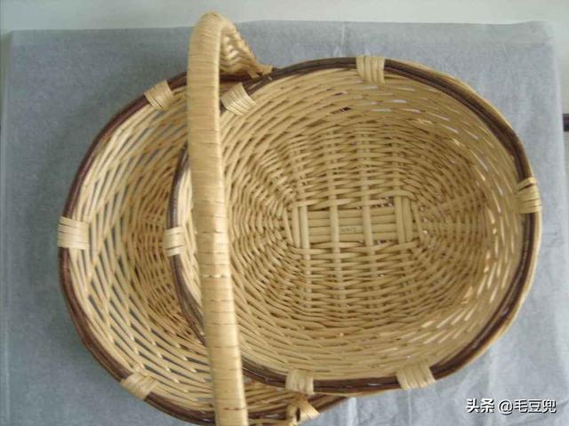 玉米花的织法:四根针的玉米花编织方法？
