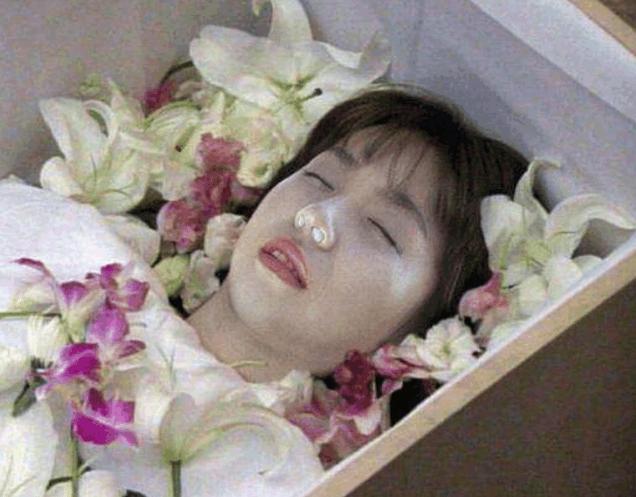 入殓师将死者肛门堵住的做法看着很不体面,甚至会激怒家属,其实有防止