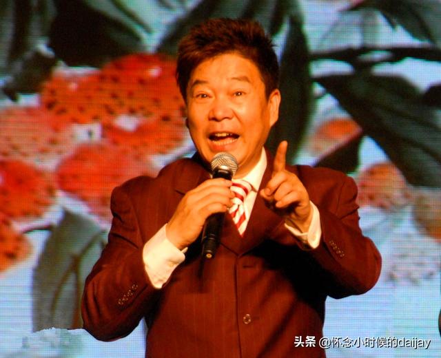 犬俊介君的微博:侯耀文最好的徒弟是郭德纲吗？ 萌犬俊介君是什么品种