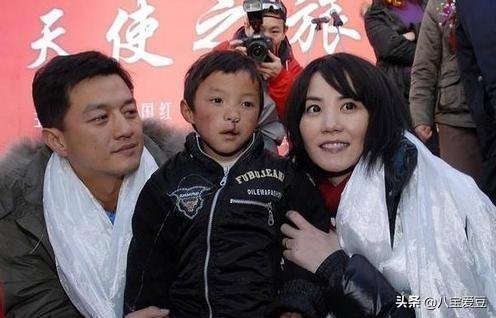 你的眼睛歌词,王菲《人间》的歌词含义？