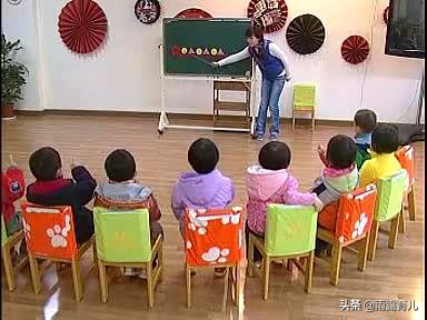 小孩上学不爱说话怎么办:孩子不愿意上学，问他原因总是不说，该怎么办？