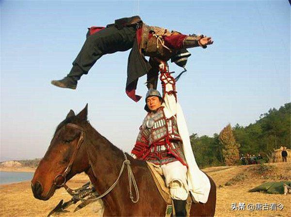 裴新华简历:有“最美天气预报主持人”之称的央视主持人杨丹近况如何