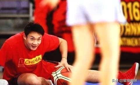 为何有些NBA球员几乎都不正眼看拉拉队表演？插图17