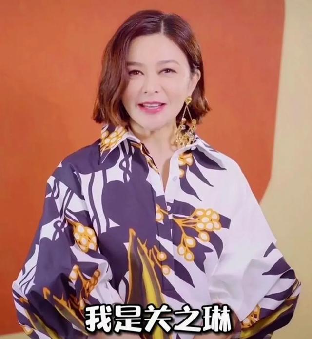 刘德华妻子照片:关之琳开通短视频账号，刘德华第一时间送祝福，两人情谊有多深？