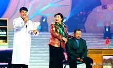 在你看过的春晚中,你最喜爱和最讨厌的小品演员各是哪一位？说说原因？
