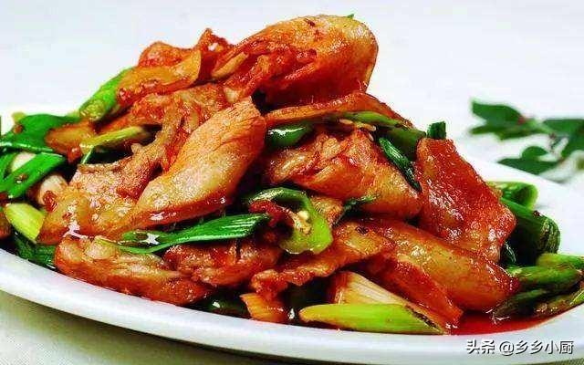 回锅肉、鱼香肉丝、麻婆豆腐、水煮牛肉和宫保鸡丁等川菜代表菜的传统做法是什么？