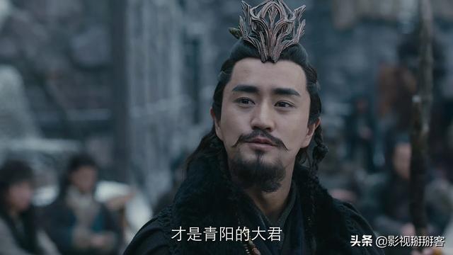 翁炜炜:在《九州缥缈录》剧里，吕鹰扬为什么最后当着吕归尘的面自杀了？
