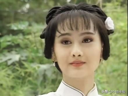 巩新亮低胸:有没有哪个女明星刚出道很美，但很快就长老长残了的？