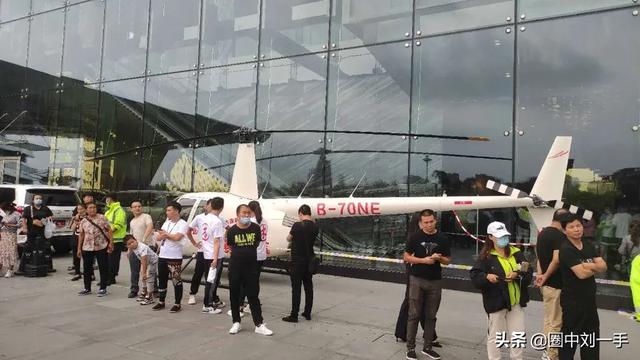 西安男版不倒翁:《唐宫夜宴》一个舞蹈一句歌词没有，为什么会引起西安网友热议？
