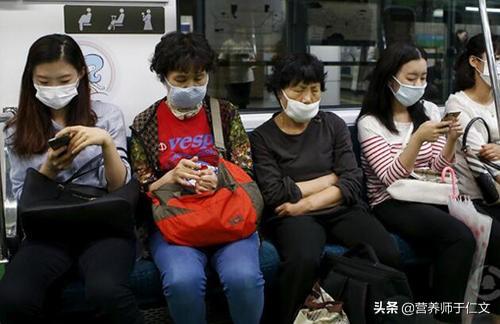 人会携带犬冠状病毒么:新型冠状病毒患者家的宠物也是病源传染载体吗？