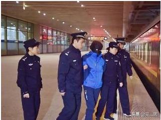 有人拿劳荣枝和谢宗芬相比，你认为她们两人谁的罪更重？