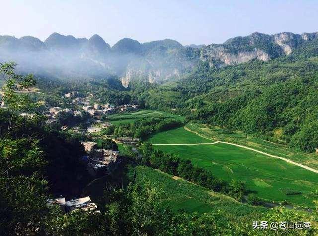 问所从来的所，《桃花源记》究竟讲了什么？