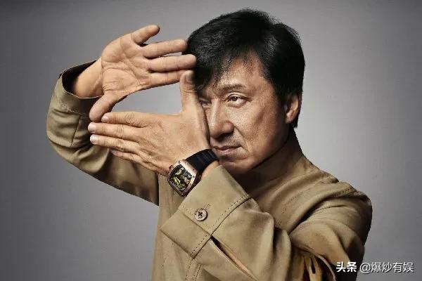 成龙妻子:同样是弃养孩子，网友对郑爽和成龙的态度为什么不同？