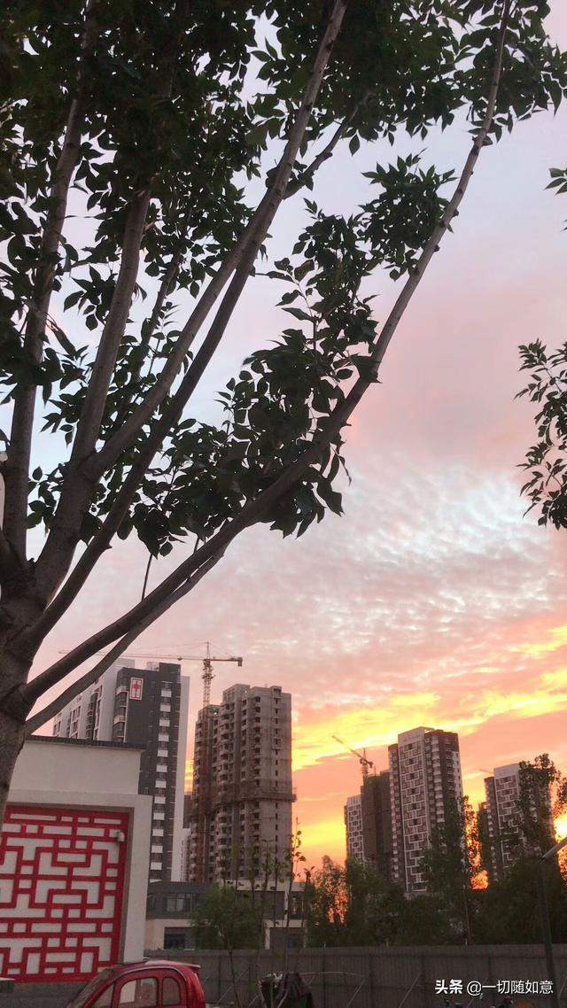 半夜跑外卖的灵异事件:你有没有经历过白天上班，晚上下班送外卖的生活？