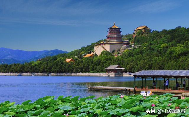 北京适合老人游玩的地方:北京哪些地方适合中老年人游玩？(北京哪里适合老人游玩)