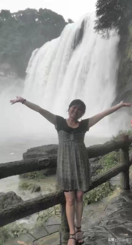 废弃的城堡:您去过哪些地方旅游敢晒出您拍的景观或个人照片吗