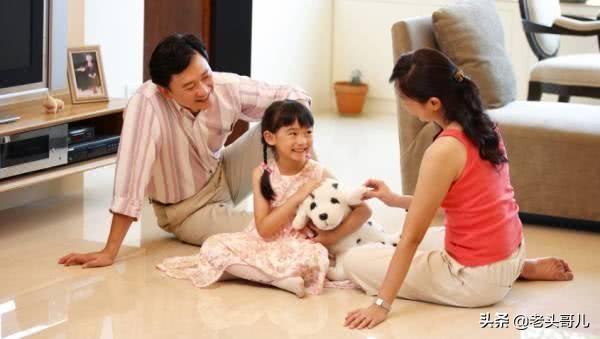现任香港特首:现在都说女人地位提高了，真的假的？还是常见女人受气？