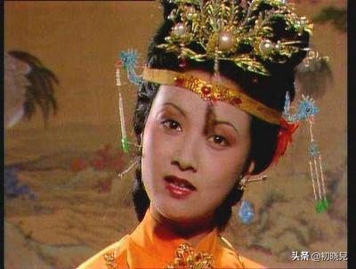 凤姐结婚照:为什么王熙凤要嫁给贾琏，而不嫁给贾珠