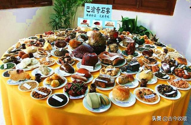 顶级玉石图片,各位藏友看看，这是玉石吗？