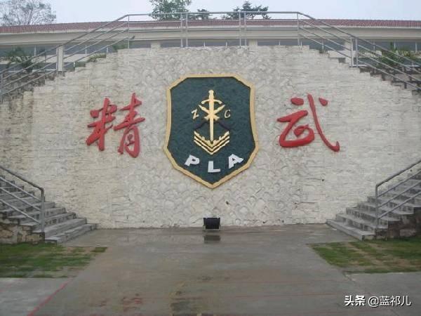 为什么说当兵的是丘八:都说“当兵不当八年兵”，为什么会出现这种说法？