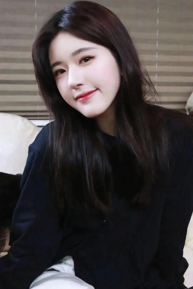 朴敏英承认整容:如何看待逼别人承认自己整容的行为