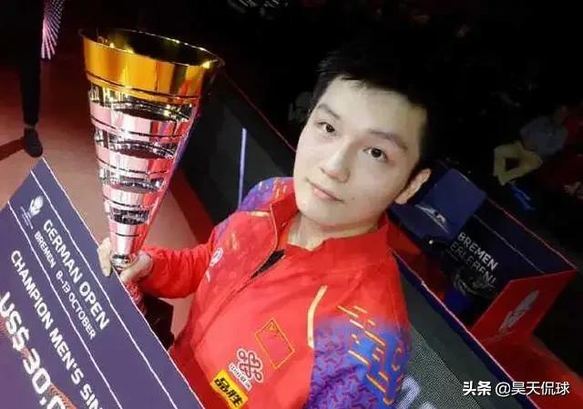 国际乒联公布最新排名,樊振东重返第一,小枣第二、莎莎第三。对此你怎么看？