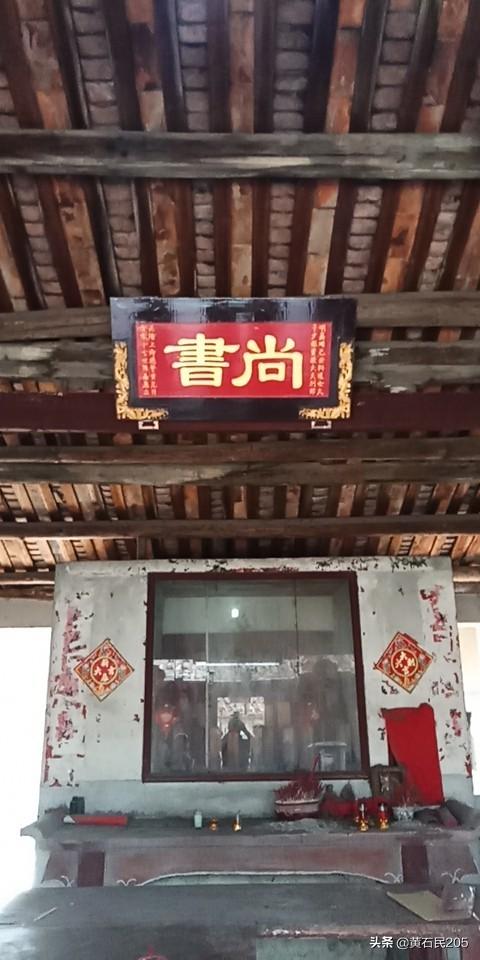 一字千金的典故:吕不韦“一字千金”的典故中，“千金”就是千两黄金吗？