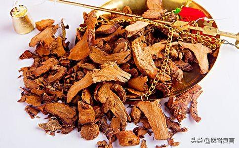 脚背穴位，肾囊肿吃什么中药比较管用？