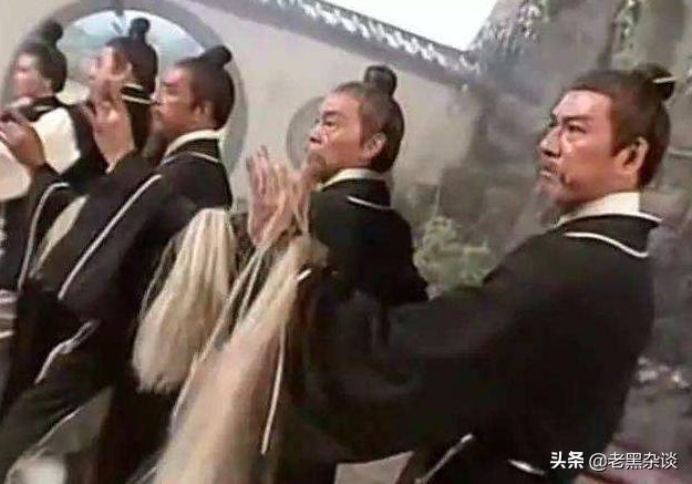 不讲武德是什意思:“年轻人不讲武德”成了网络流行语，金庸小说有哪些不讲武德的人