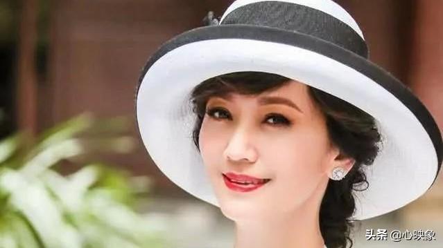 李丽珍演过的电影:各港片女神，最巅峰颜值时出演的电影是哪一部？
