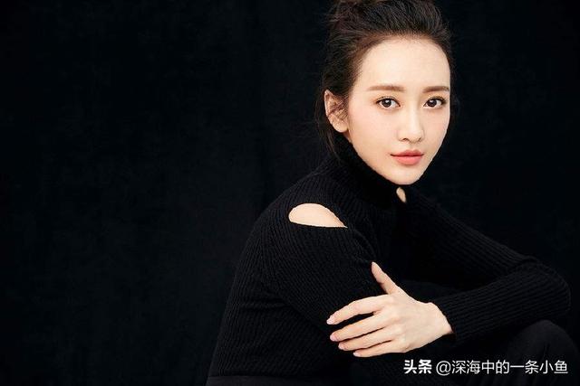 谭维维纹身:谭维维突然炫腹，这种腹肌值得炫耀吗