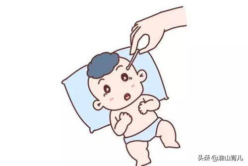 新生儿角膜炎症状图片:新生儿右眼不通，老长眼屎，该如何护理？