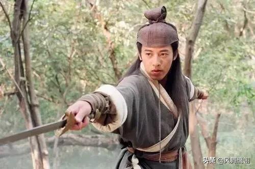 《笑傲江湖》中,令狐冲为什么不愿加入少林派做俗家弟子,之后却做了恒山派掌门？