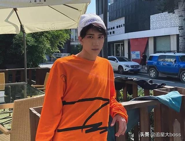甘望星个人资料:5小时集资670万，饭圈经济几分清醒，几分疯狂