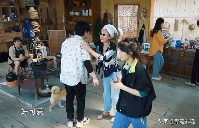 跑男华晨宇为什么哭:《王牌对王牌》中张歆艺说华晨宇之前想跳楼，你怎么看？