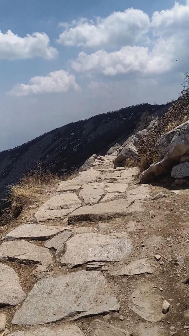 秦岭神秘传说，我想登秦岭主峰太白山，有何攻略