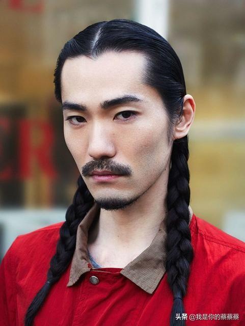 头条问答 - 不明白现在的男人为什么都喜欢留长指甲,不觉得恶心吗?