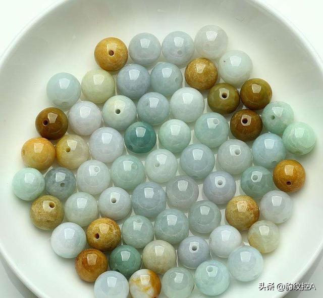 长期戴玉有什么好处,佩带玉珠项链对颈部有什么好处？