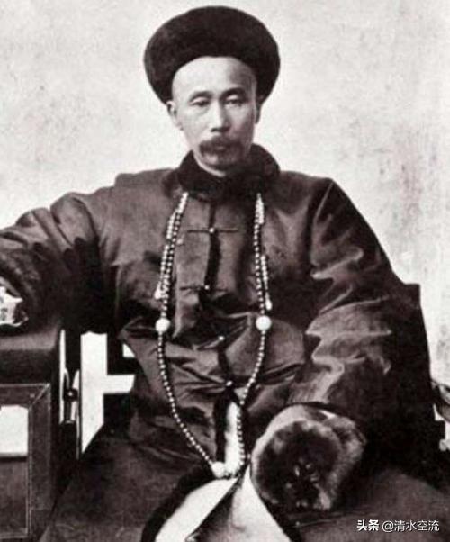 祁隽藻:清朝为何设大学士、军机大臣，其职权有多大？相当于现在什么官？