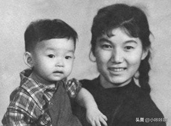 新凤霞简介:万年牢的作者是谁?简介呢？