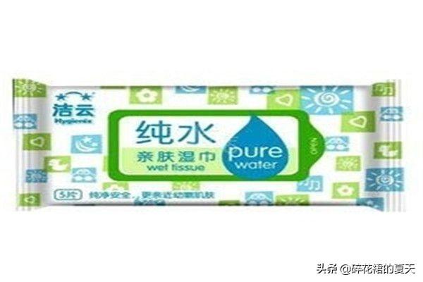 躺着玩手机,睡前躺着玩手机如何最不伤眼睛？