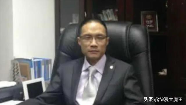 成都黑帽门吴施蒙:从最近爆出的城都吴某到绿地张丽婷，这个世界还有真正的爱情吗？