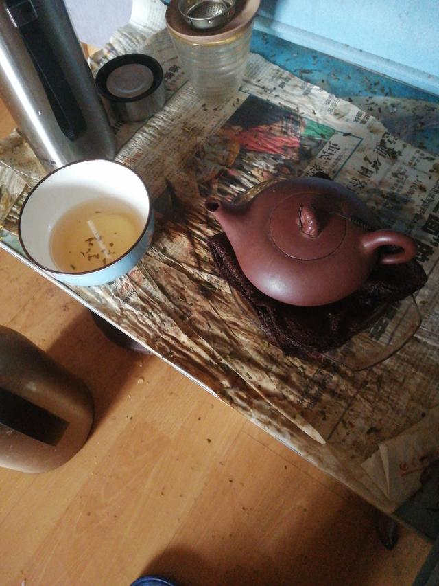 活着很痛苦,一直活在过去的痛苦里,身边没朋友,怎么办？