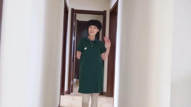 露莎莉斑马纹保暖背心:一衣柜的衣服不喜欢穿，又不舍得扔掉，怎么办？
