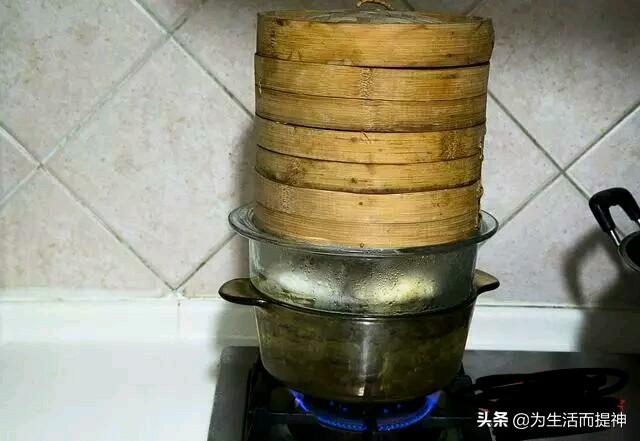 周小北:蒸包子是冷水蒸还是开水蒸好