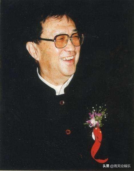 谢晋导演走了，还留下了年迈妻子和两个智障的儿子，请问现在她们生活的好吗？