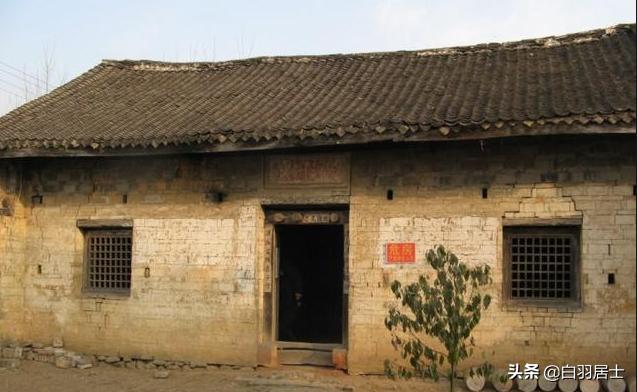 屈原姓什么名什么字什么:屈原姓什么？他的家族在楚国是怎样的存在？