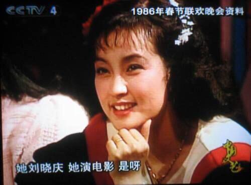 黄圣依的胸:大家讨厌一个明星的原因是什么（除了粉丝的原因）