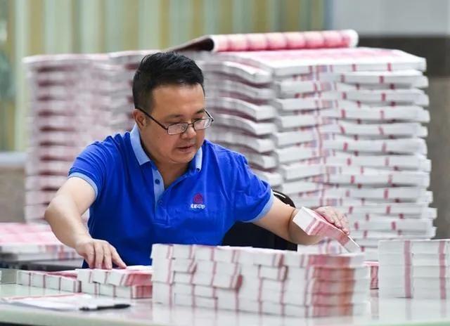 在印钞厂上班的都是什么人，自己带身上的钱会不会被误为偷的呢？插图144